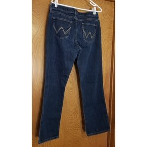 Women's Wrangler Q-Baby No Gap Waistband blue jean